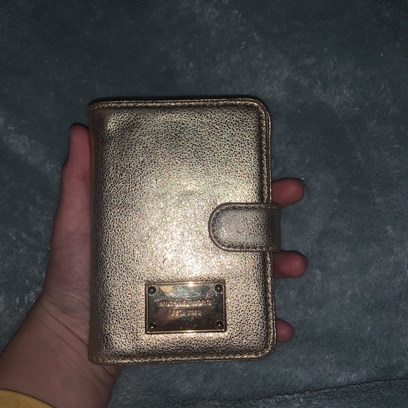 Michael Kors Wallet - Picture 4 of 4